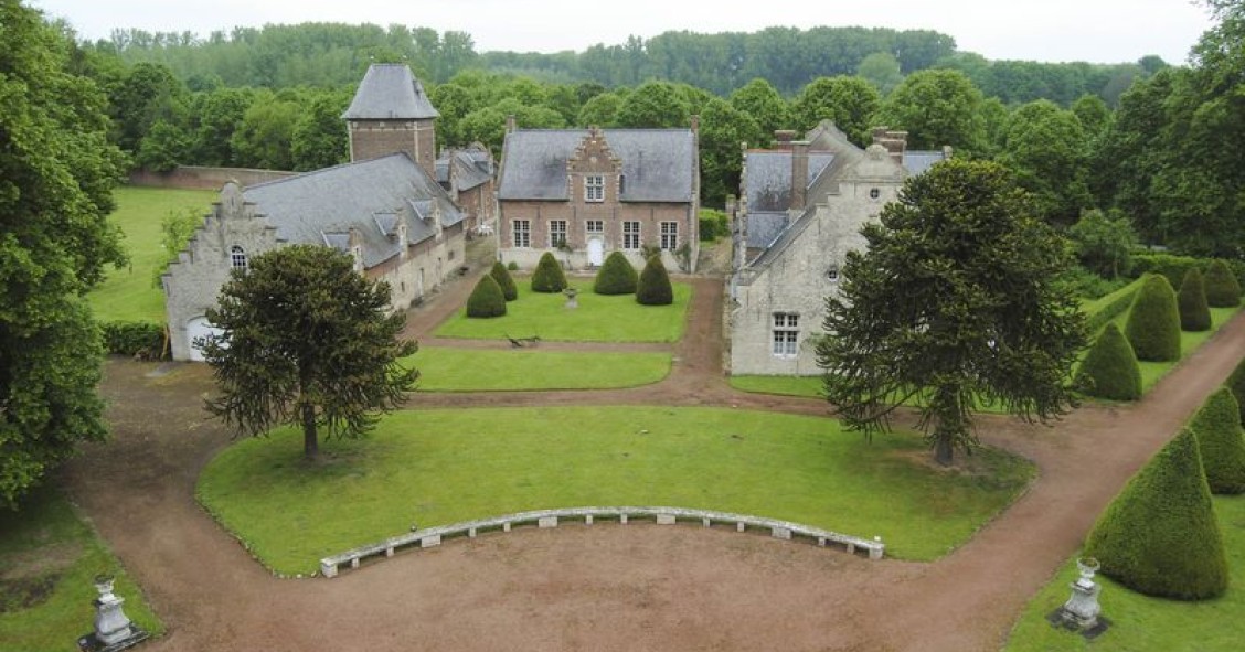 Vista exterior del castillo