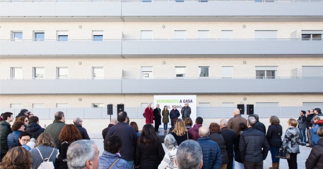 El Ayuntamiento de Barcelona entrega 100 viviendas de VPO en el distrito de Nou Barris