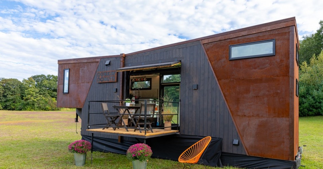 La minicasa diseñada por Dunkin Donuts que funciona con café molido