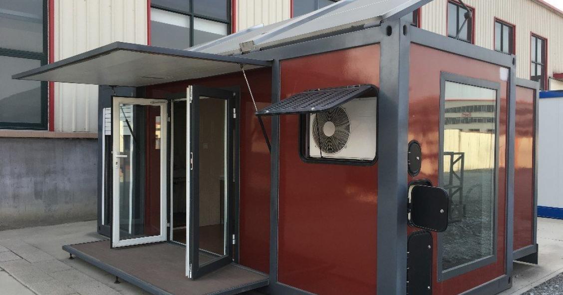 Esta minicasa prefabricada se expande para adaptar su tamaño a las necesidades de cada momento