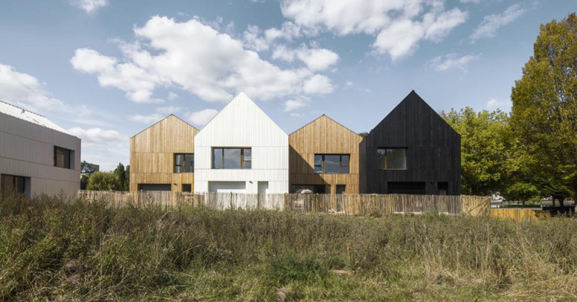 Estas casas prefabricadas de Francia se han convertido en un modelo para la arquitectura ecológica