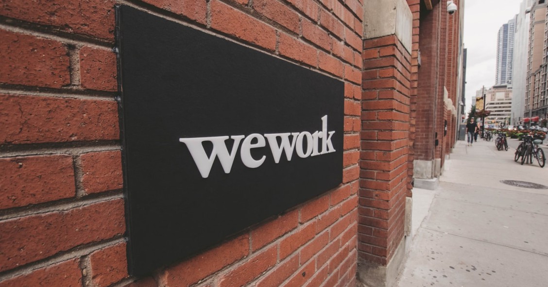 WeWork se desinfla: busca una inyección de capital para evitar quedarse sin recursos