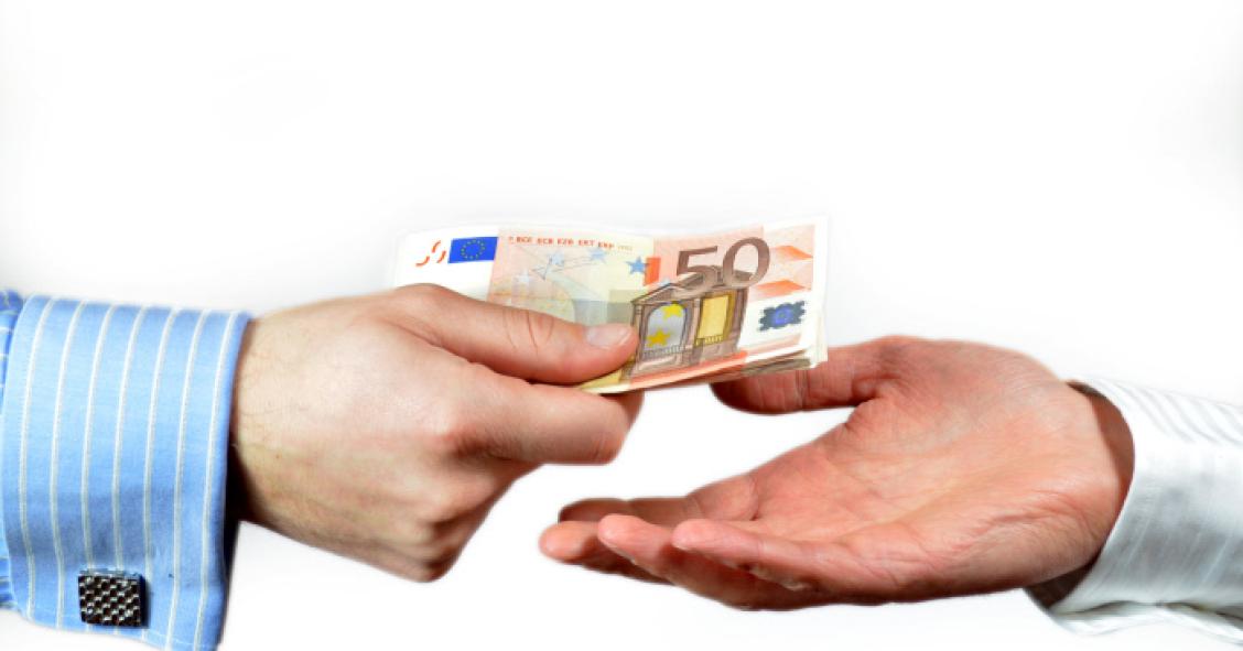 Donar o prestar dinero para la compra de una casa, qué alternativa es la mejor a efectos fiscales