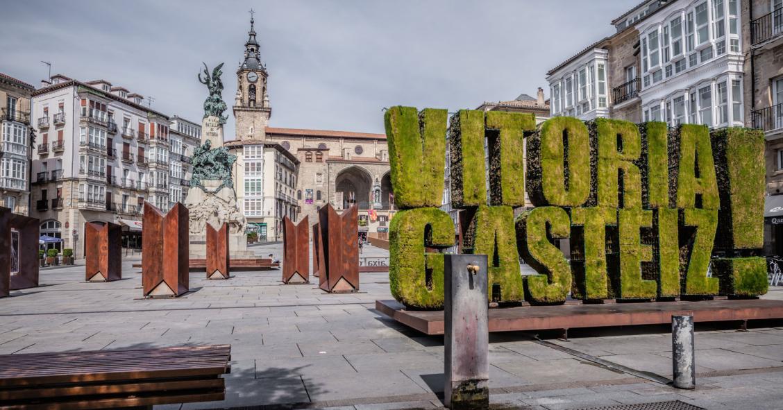 Catella adquiere dos edificios de VPO en Vitoria por 51 millones