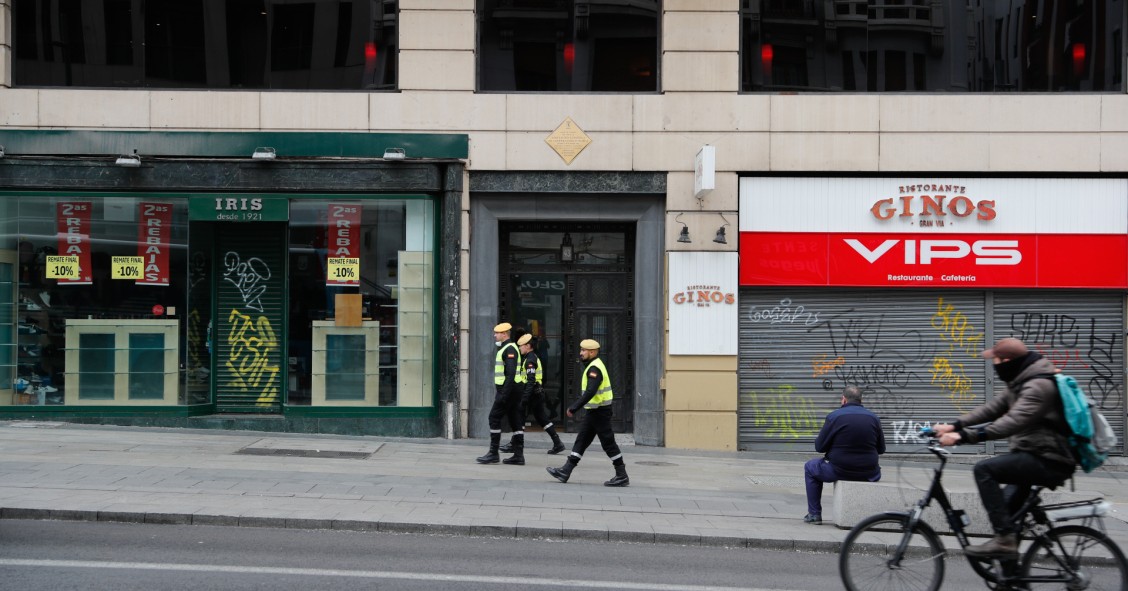 Las inmobiliarias madrileñas piden la exención del pago del alquiler de locales de negocios cerrados