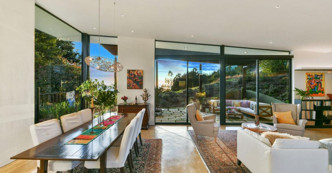 Un chalet sostenible y autosuficiente en California capaz de resistir terremotos