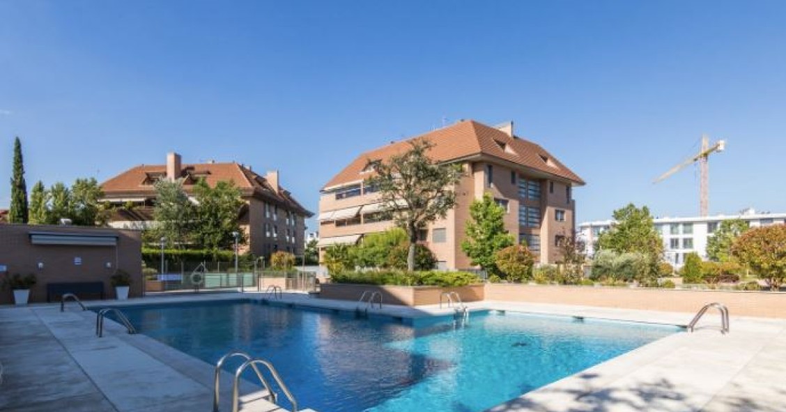 Qué hacer si no abren la piscina comunitaria de la urbanización este verano por el covid-19