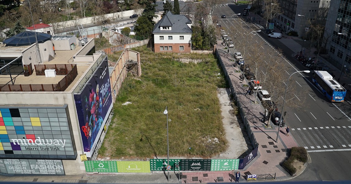 Terreno donde se ubicarán las nueve exclusivas viviendas en Madrid