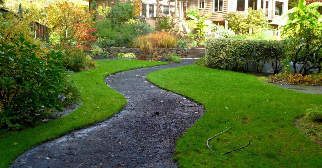 Cinco trucos para tener un jardín de revista