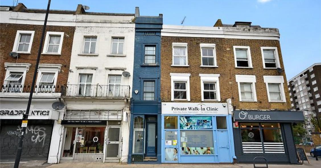 La casa más estrecha de Londres sale a la venta por un millón de euros