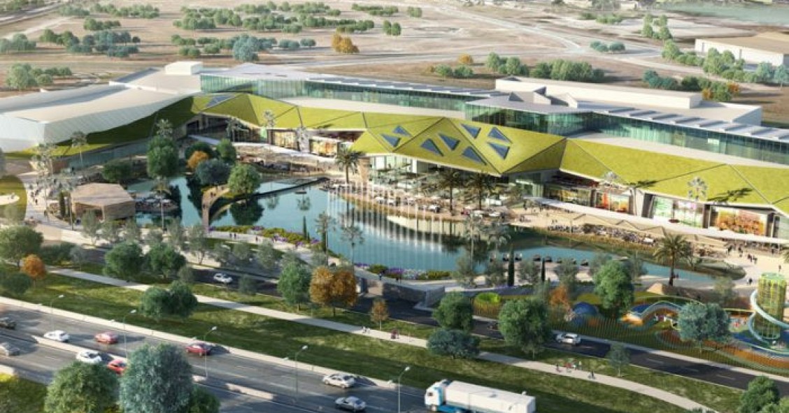 Lar calcula que la afluencia a sus centros comerciales caerá un 25% por la segunda ola de la pandemia