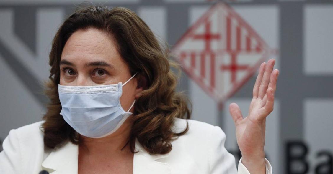 Ada Colau enseña a los okupas a esquivar su desahucio: ‘guía práctica’ de cómo hacerlo