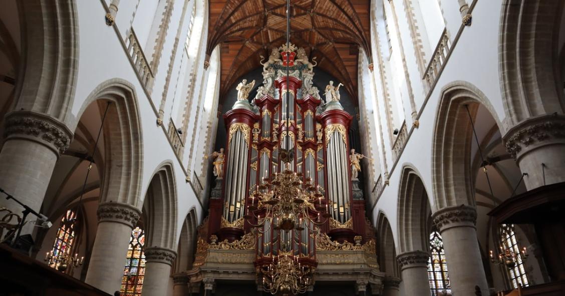 Más de 20.000 templos y 15.000 fincas: el patrimonio inmobiliario de la Iglesia, bajo la lupa del Gobierno