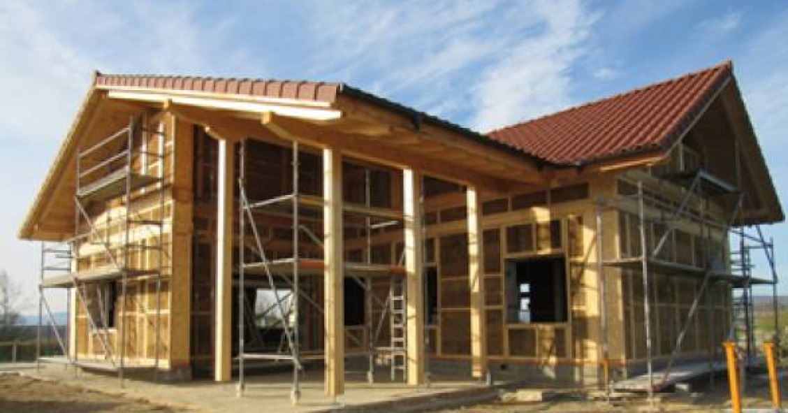 Así se construye una casa de paja: con trigo, por módulos y con un resultado más sostenible