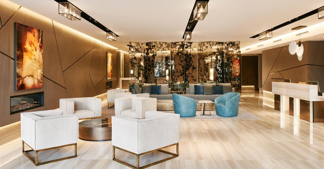 El sector hotelero comienza a salir de la crisis: reabre el hotel VP Plaza España Design