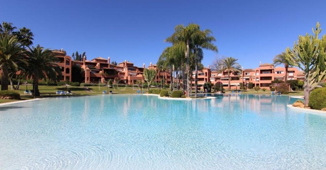 Las nuevas medidas sanitarias en las piscinas comunitarias en Andalucía