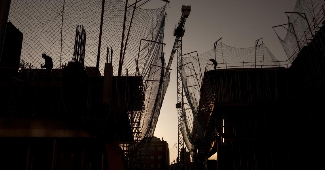Los contratos laborales en la construcción se disparan un 50% hasta abril con casi 400.000 firmas