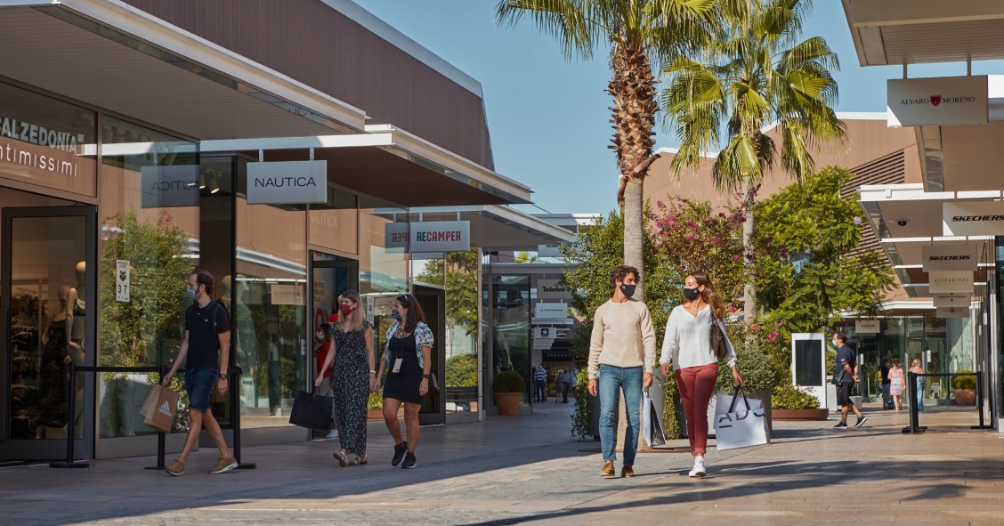 Neinver reabre todos sus centros de Europa