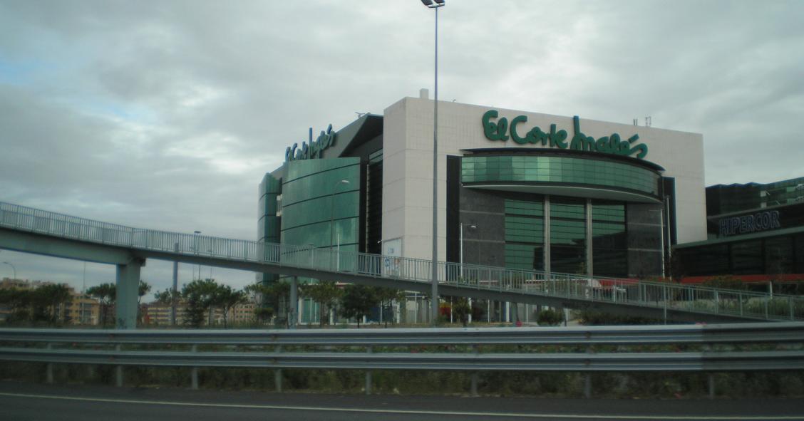 El Corte Inglés saca al mercado 500.000 m2 de suelo logístico