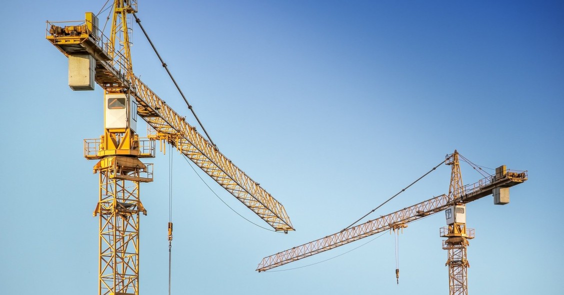 La ocupación en la construcción está en máximos de 10 años, pero en las inmobiliarias cae a niveles de 2018