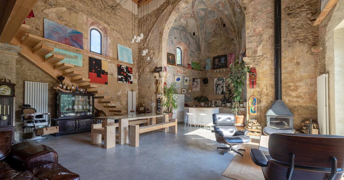 A la venta por 1,6 millones de euros esta espectacular iglesia reconvertida en vivienda 