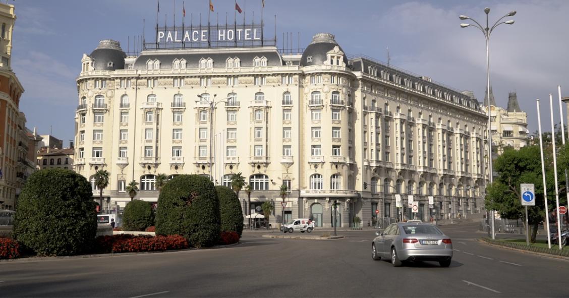 Hotel Palace, el primero en tener baño y teléfono en unas habitaciones habitadas por Dalí, Picasso o Mick Jagger