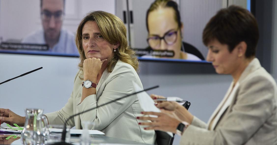 El Gobierno crea un cheque de 90 euros para la calefacción y sube el descuento al bono social de la luz