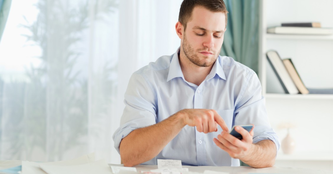 Cómo pedir la vida laboral por SMS