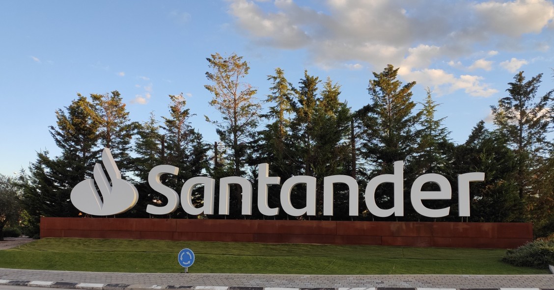 La gestora de Santander ficha a Samantha Ricciardi, una ex de BlackRock como consejera delegada