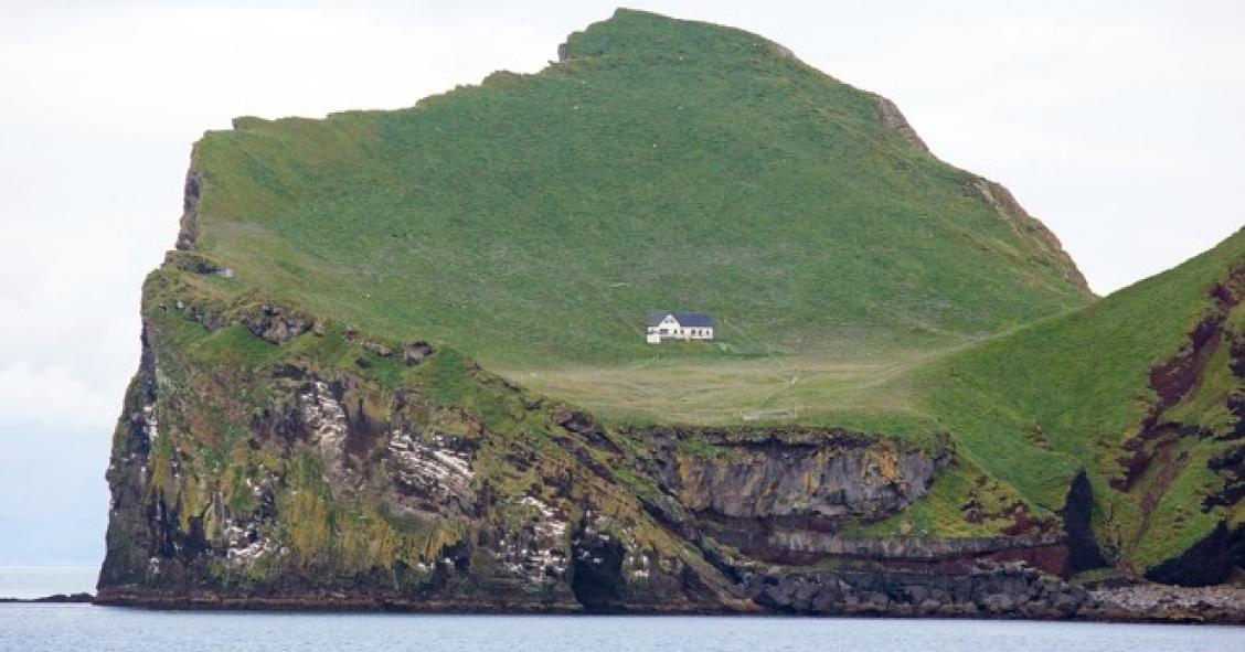 La casa más aislada del mundo: una construcción de 1930 localizada en Islandia 