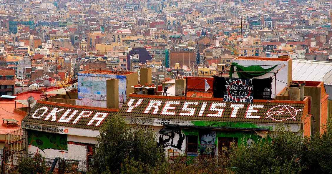 Los okupas no podrán acceder a una vivienda de protección en Andalucía