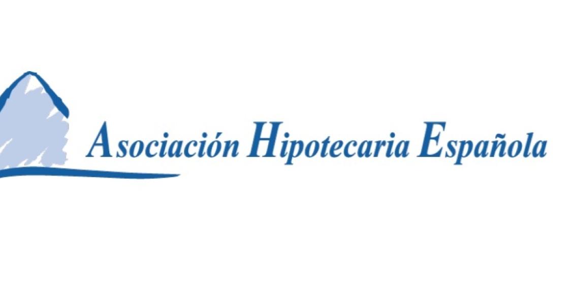 El saldo de la cartera hipotecaria aumentó en 2021 un 0,9%, hasta los 455.472 millones, según la AHE