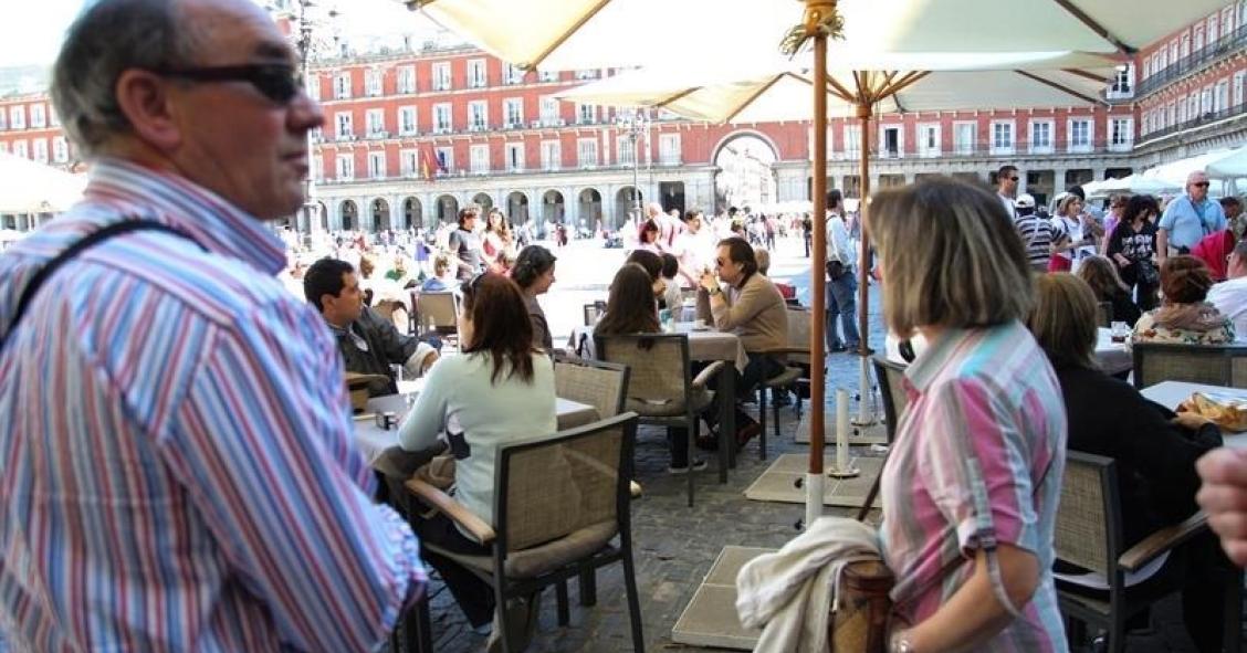El turismo nacional podría salvar al sector a corto plazo
