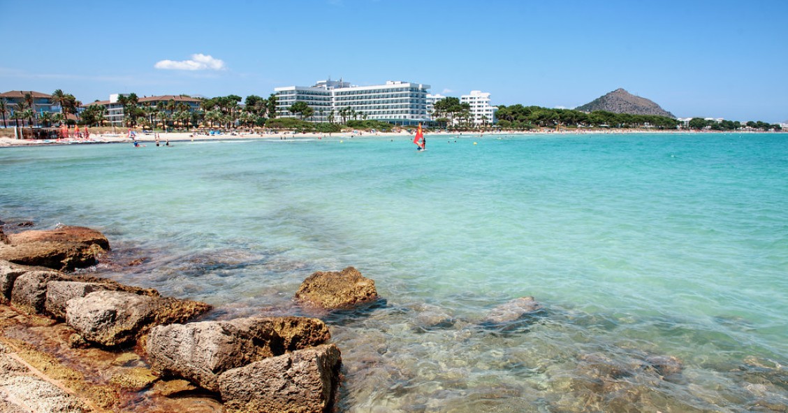 Dos playas en España, entre las mejores de Europa: así son las casas en venta