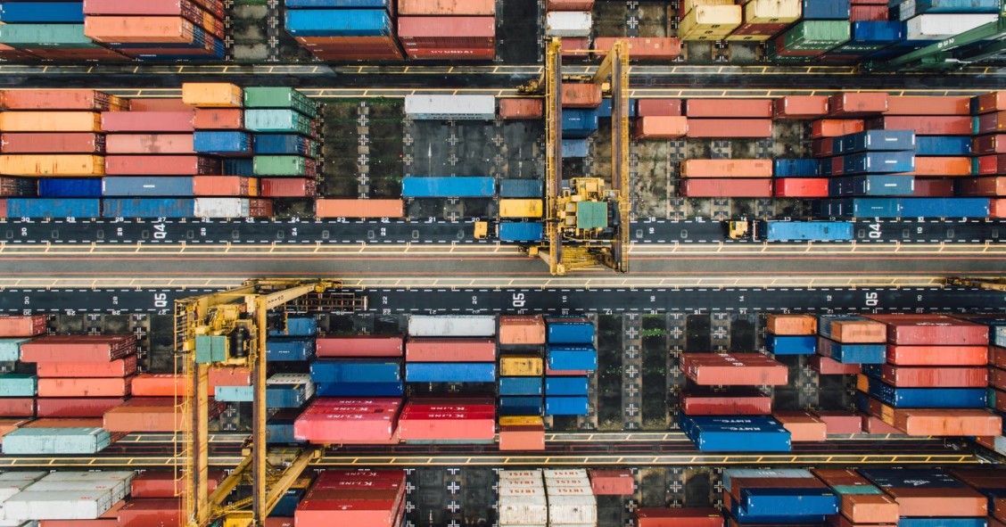 Mirastar (KKR) compra cinco activos logísticos en Madrid y Barcelona