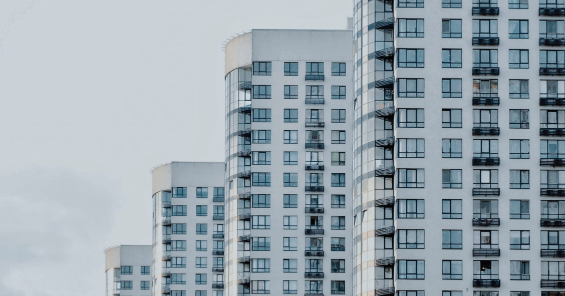 Madrid y Cataluña concentran el 50% de la licitación pública de vivienda