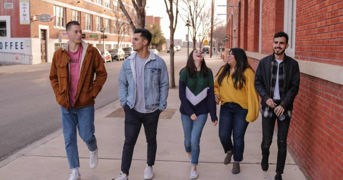 Los bajos salarios y la vivienda impiden al 82% de jóvenes independizarse