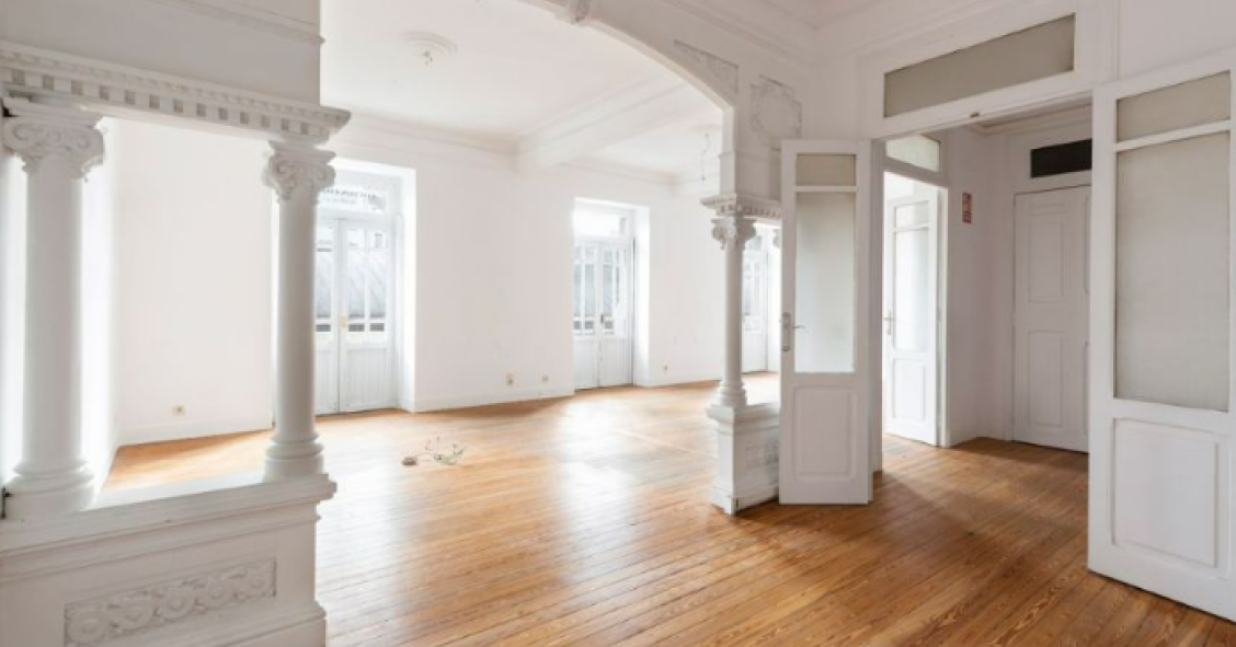 En venta más de 2.000 pisos muy grandes para reformar desde 50.000 euros