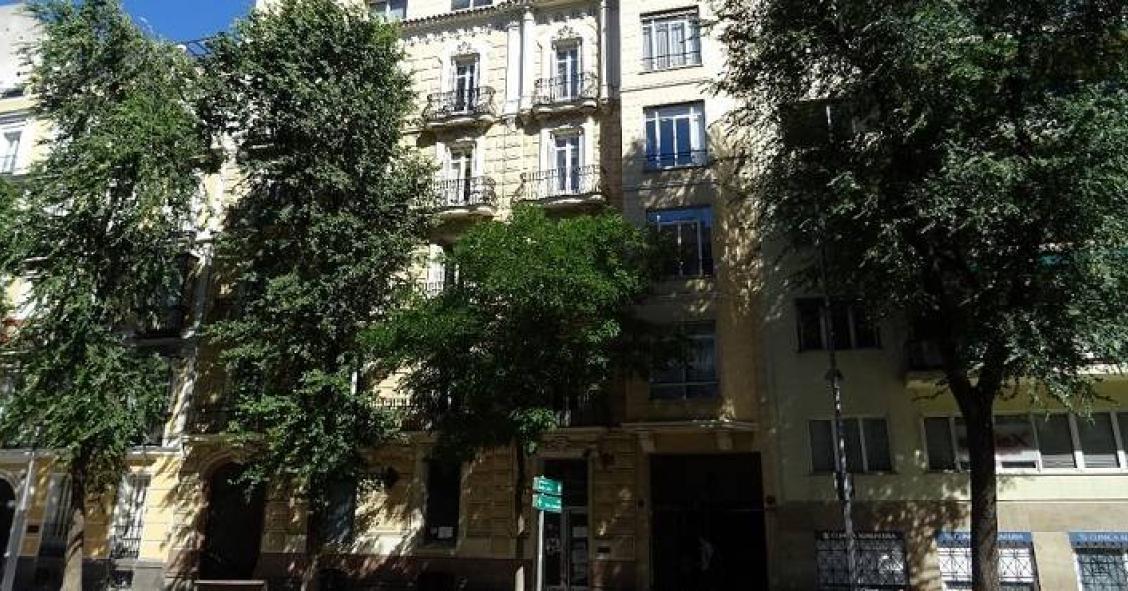 La socimi All Iron compra por 2,72 millones un edificio de viviendas de alquiler en Madrid