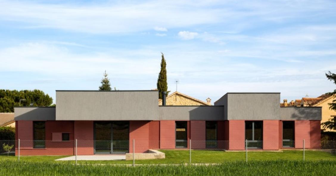 Una bonita casa pasiva en Segovia hecha con una estructura prefabricada de madera