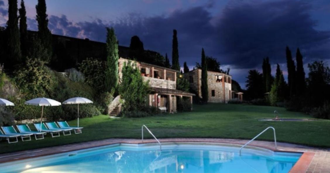 Una antigua aldea italiana se vende como complejo turístico y plató de cine por 13 millones