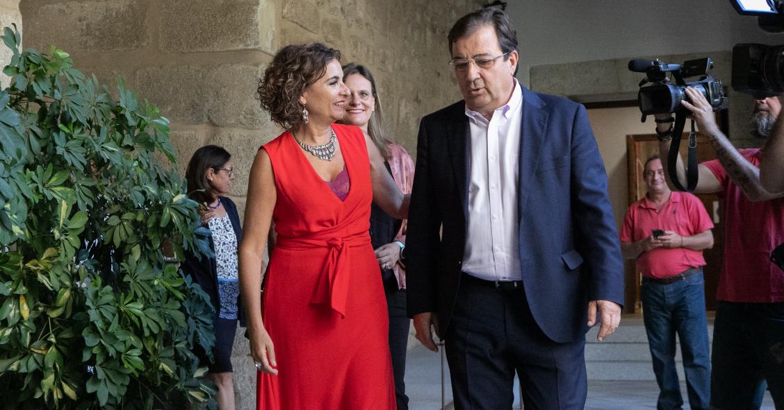 El Gobierno baja el IVA del gas del 21% al 5%