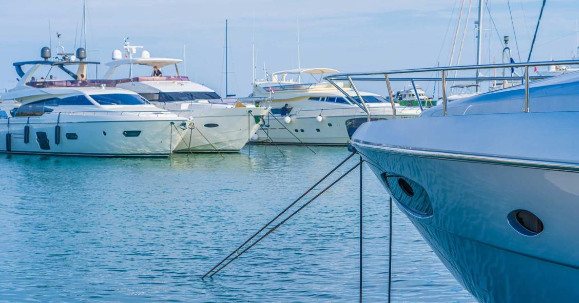 Archivo - Yates amarrados.