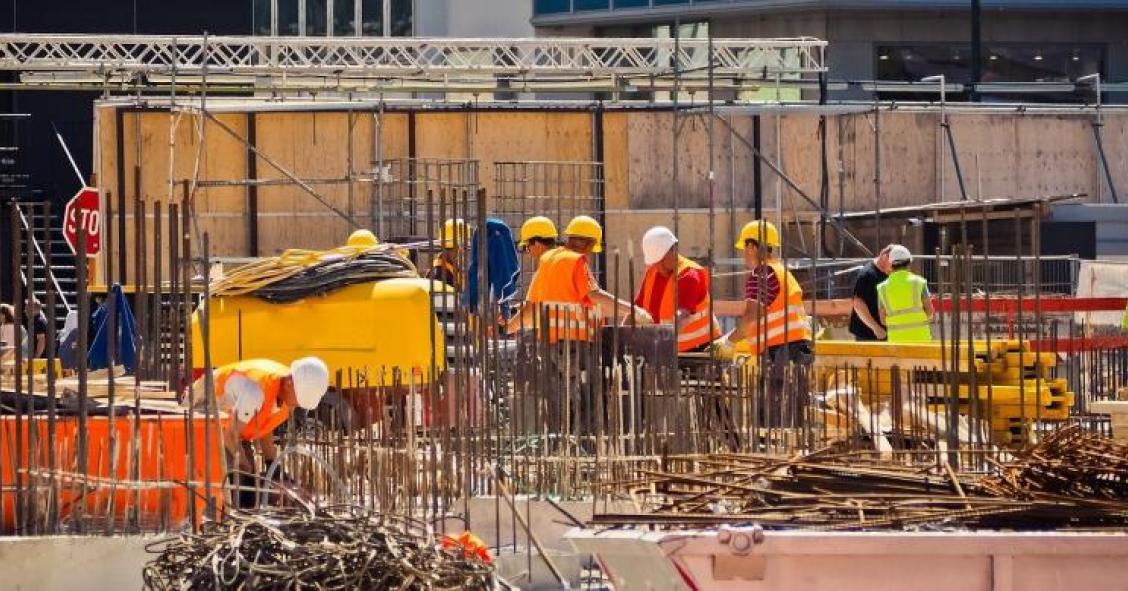 Alarma en la construcción: pierde 3.200 empresas en el primer semestre de 2022