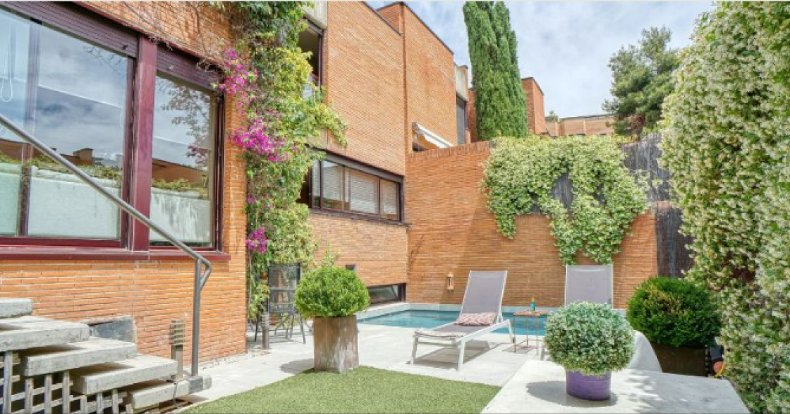 Chalet adosado en venta