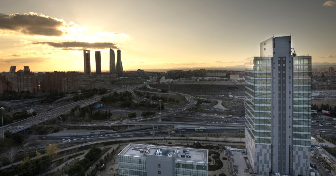 Archivo - Skyline de Madrid