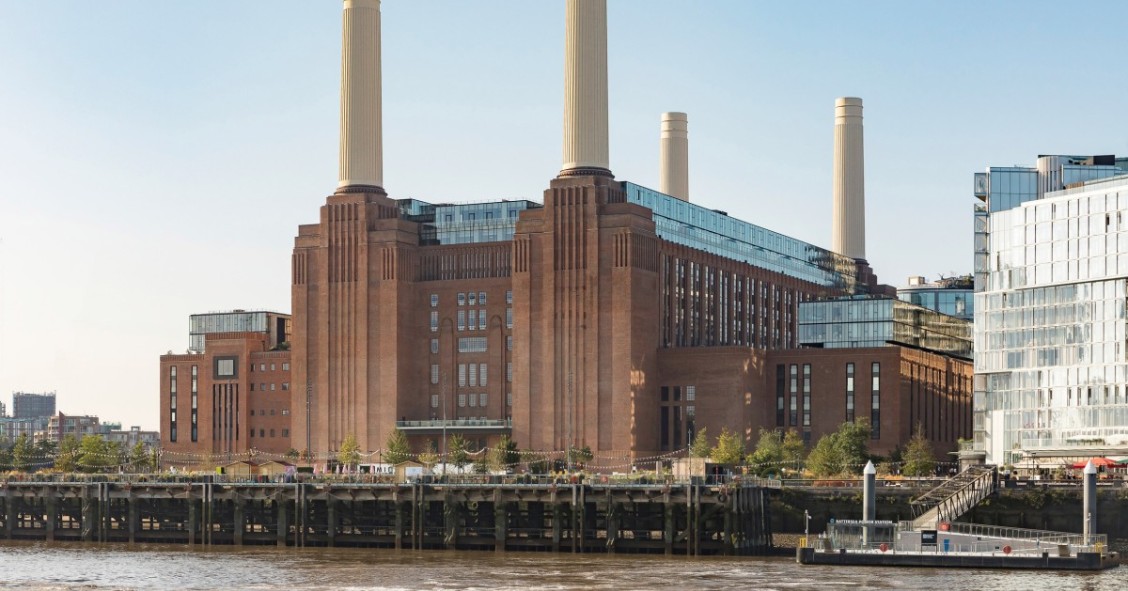 Exterior de la antigua central eléctrica Battersea Power Station de Londres