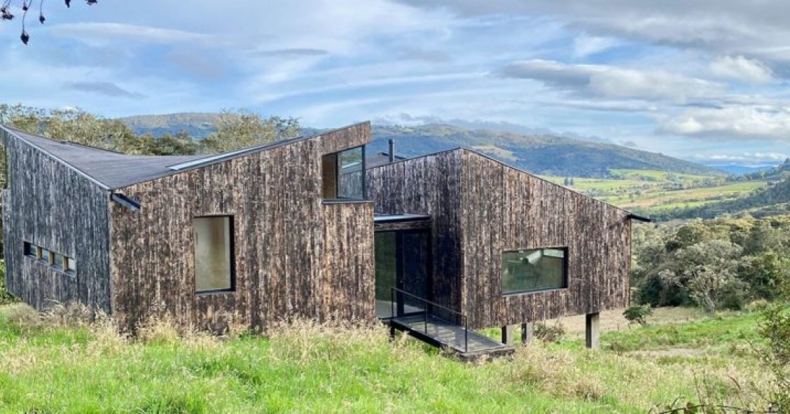 Una casa prefabricada construida a mano en los Andes