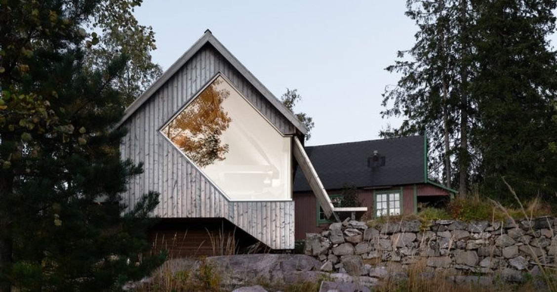 Una cabaña de madera en los bosques de Oslo