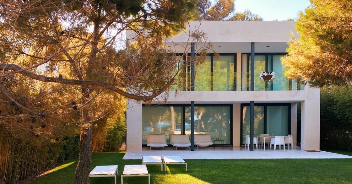 Casa con jardín 